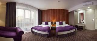 Отель Boutique Hotel Central Ровно Двухместный номер с 2 отдельными кроватями-2